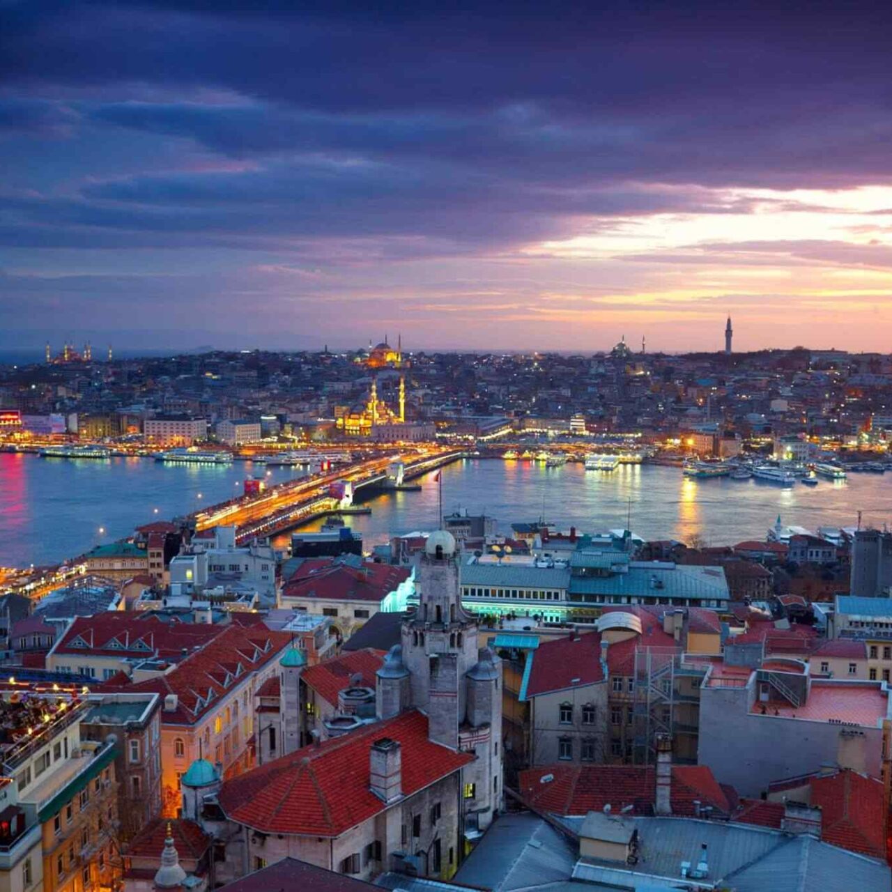 https://lilacmoments.com/wp-content/uploads/2018/09/destination-istanbul-01-1280x1280.jpg