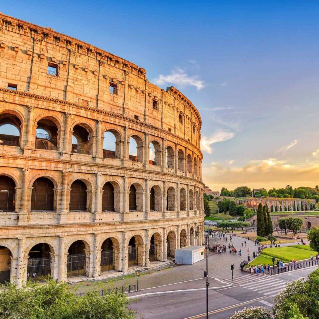 https://lilacmoments.com/wp-content/uploads/2018/09/rome_01-640x640.jpg