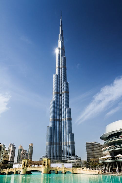 https://lilacmoments.com/wp-content/uploads/2025/08/dubai-tower-arab-khalifa-162031-1.jpeg
